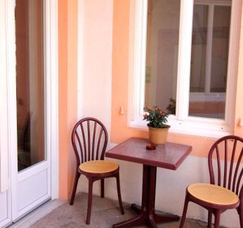 Centre Ville Hotel | Comfortable Hôtel Adour with Restaurant & Family Amenities
