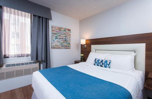 Rouyn-Noranda Hotel | Discover Hôtel Albert par G5: Pet Friendly & Family-Centric