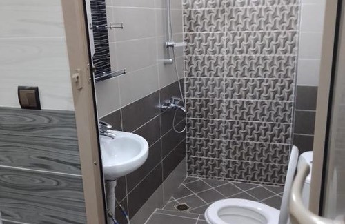 Ajdir Apartment | Budget-Friendly Family Retreat at Hôtel alferdaws