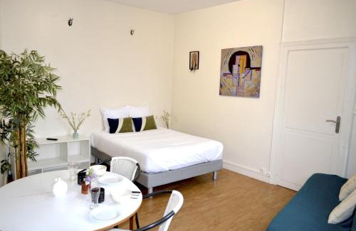 La Rochelle Hotel | Discover Family-Friendly Comfort at Hôtel Alizéa