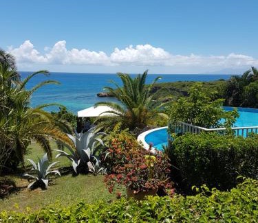 Saint-Francois Hotel | Oceanfront Hôtel Amaudo: 4-Star Stay with Pool & Views