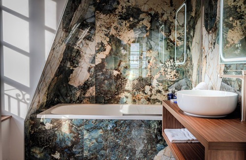 Intra Muros Hotel | Discover Hôtel Anne de Bretagne with Spa and Pool Amenities