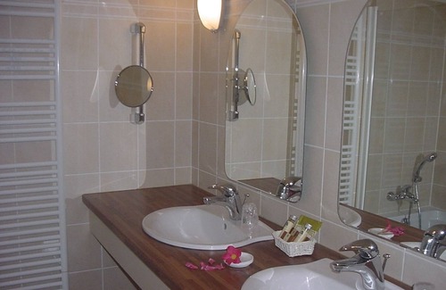 Ainhoa Hotel | Elegant Hôtel Argi Eder: Top-Rated Stay with Spa & Pool
