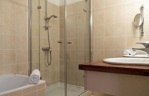 Ainhoa Hotel | Elegant Hôtel Argi Eder: Top-Rated Stay with Spa & Pool
