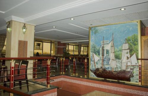 El Ensanche Hotel | Hôtel Atenas: Guest Rated 9/10 with Family-Friendly Amenities