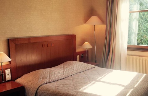 Ottrott Hotel | Explore Hôtel Aux Chants Des Oiseaux with Family-Friendly Amenities