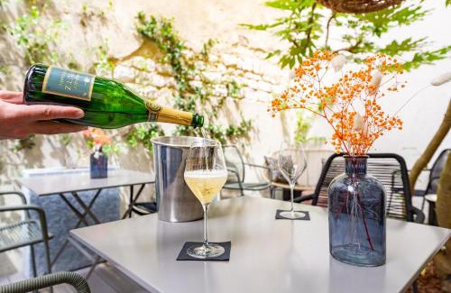 Centre Erlon Hotel | Family-Friendly Stays at Hôtel Azur - Rated 7.9/10