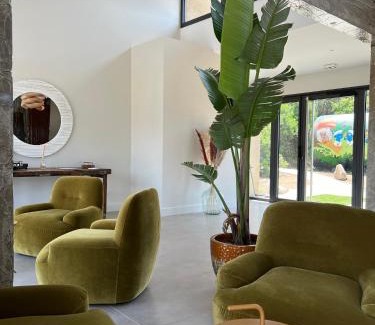 Pianotolli-Caldarello Hotel | Oceanfront Hôtel Baritedda by Le Grecale - Rated 10/10
