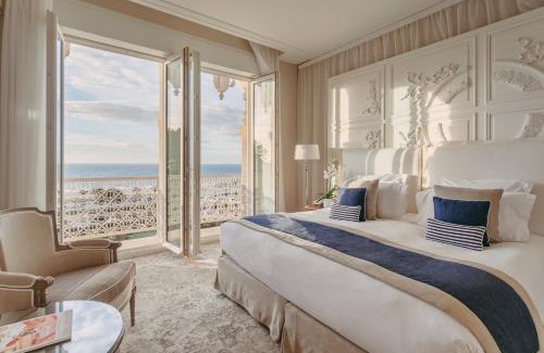 La Baule-Escoublac Hotel | Elegant Hôtel Barrière Le Royal La Baule with Ocean Views