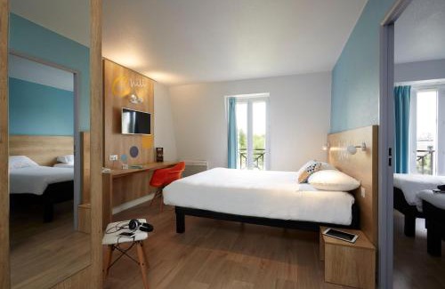 Valenciennes Hotel | Pet-Friendly Hôtel Baudouin with Oceanfront Views