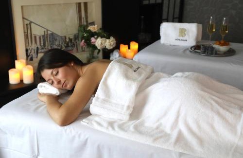 Odeon Hotel | Experience Comfort at Hôtel Baume - 4-Star Haven Awaits