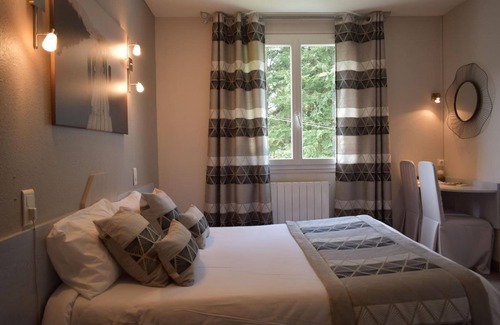 Loubaresse Hotel | Discover Hôtel Beau Site: Family-Friendly with Spa & Pool