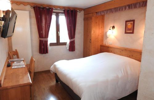 Chatel Hotel | Discover Hôtel Belalp: Family-Friendly with a Hot Tub