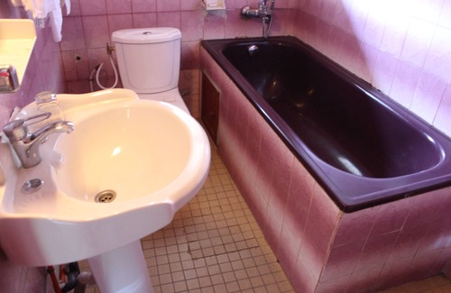 Bonaberi Hotel | Hôtel Belavie: Family-Friendly Stay with Pool & Restaurant