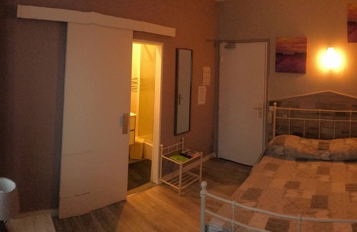Saint-Jean Hotel | Discover Hôtel Bernières: Family-Friendly with Breakfast