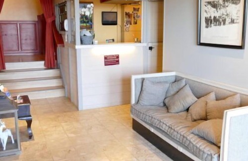 Crozet Hotel | Discover Hôtel Bois Joly: Family-Friendly with Great Dining