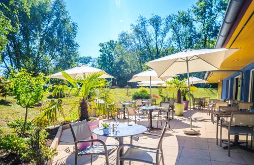Thonon-les-Bains Hotel | Pet-Friendly Hôtel Côté Sud Léman with Ocean Views