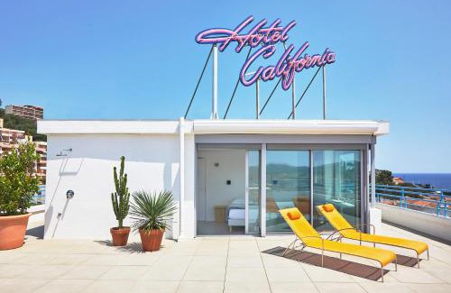 Le Lavandou Hotel | Hôtel California: Oceanfront Retreat with Pet-Friendly Options