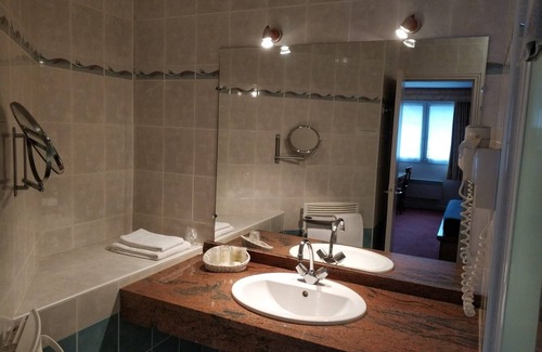 Chalezeule Hotel | Family-Friendly Hôtel Calisola with Delicious Breakfast