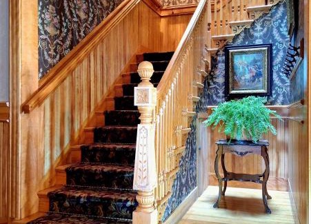 Gloucester County Hotel | Discover Hôtel Château Albert: Family-Friendly & Rated 9.1