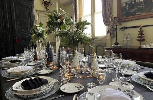 Agen Hotel | Discover Hôtel Château des Jacobins: Oceanfront Retreat Awaits