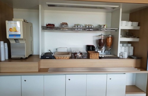 Les Mureaux Hotel | Budget-Friendly Hôtel Class Eco 78 with Family Amenities