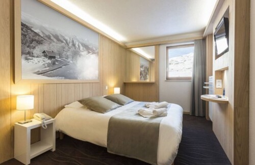 Bergers Other | Relax at Hôtel Club mmv Les Bergers: Pool & Spa Delights