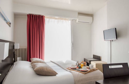 Beaulieu-sur-Mer Hotel | Welcoming Hôtel Comté de Nice: Family-Friendly & Accessible