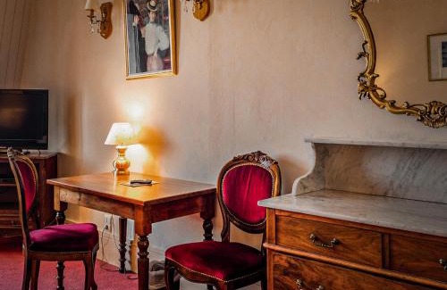 Evian-les-Bains Hotel | Pet-Friendly Hôtel Continental with Superb Amenities
