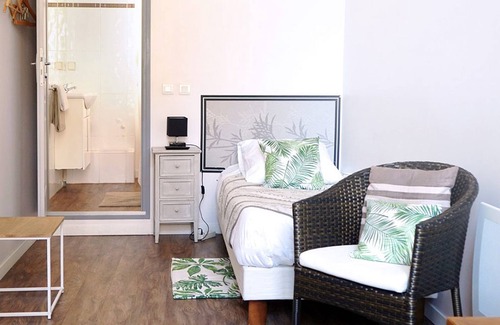 Saint-Etienne Hotel | Eco-Friendly Hôtel Croix Baragnon with Spa & Family Services