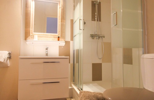 Saint-Etienne Hotel | Eco-Friendly Hôtel Croix Baragnon with Spa & Family Services