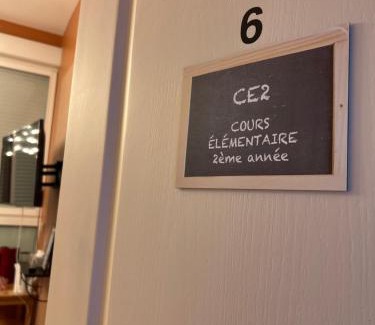 Ballon-Saint-Mars Hotel | Discover Hôtel Déco'lia: Rated 9/10 with Breakfast Included