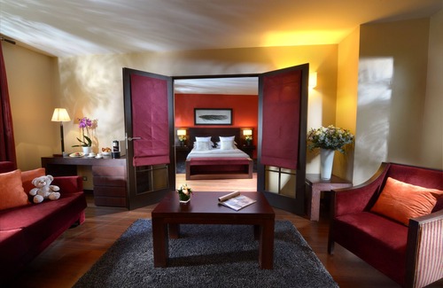 Antony Hotel | Discover Hôtel de Berny: 4-Star Retreat with Spa & Dining