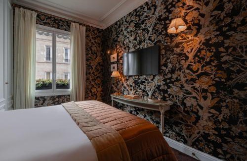 Saint-Germain-des-Pres Hotel | Pet-Friendly Hôtel De Buci: 4-Star Comfort & Breakfast