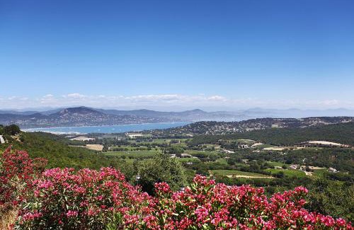 Gassin Hotel | Elegant Hôtel de Charme Bello Visto: Pet-Friendly Retreat