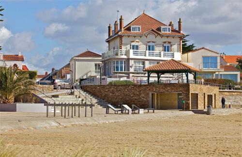 La Bernerie-en-Retz Hotel | Relax at Hôtel de charme & SPA Le Grand Large with Ocean Views