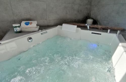 La Bernerie-en-Retz Hotel | Relax at Hôtel de charme & SPA Le Grand Large with Ocean Views
