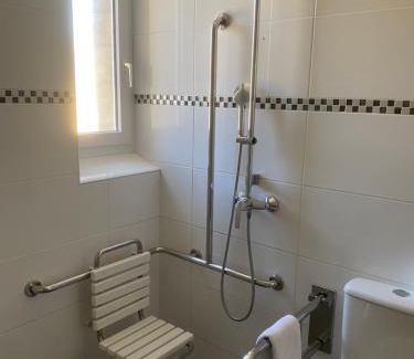 Petit Margny Hotel | Discover Hôtel de Flandre: Pet-Friendly and Family Ready