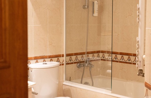 6th Arrondissement Hotel | Hotel De Fleurie: Guest Rated 9.6 with Spa and Breakfast