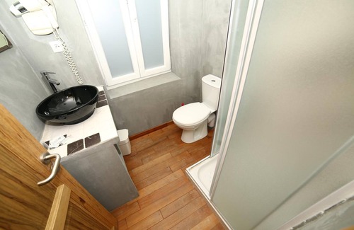Lens Hotel | Budget-Friendly Hôtel de France with Spa & Breakfast Options