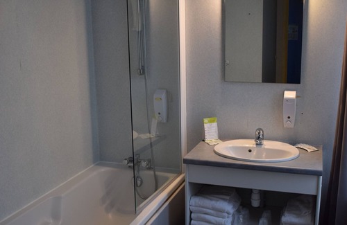 Saint-Savin Hotel | Elegant Hôtel de France with Spa and Family-Friendly Amenities