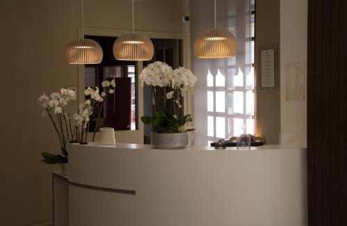 Vire Hotel | Pet-Friendly Hôtel de France Vire with Breakfast & Dining