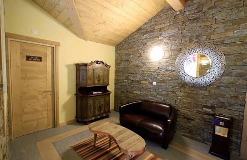Chamoson Hotel | Discover Hôtel Restaurant de l'Ardève & Chalet Kalbermatten