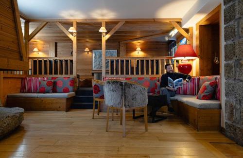 Chamonix City Centre Hotel | Pet-Friendly Hôtel de L'Arve with Oceanfront Views