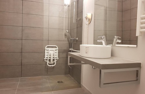 Antibes Old Town Hotel | Experience Eco-Friendly Comfort at Hôtel de L'Etoile