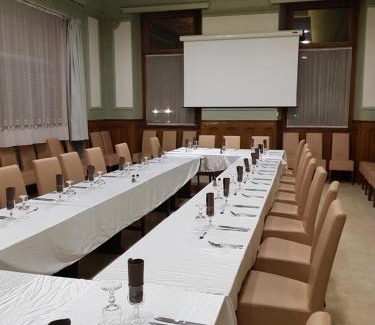 Saint-Jean-de-Maurienne Hotel | Pet-Friendly Hôtel de l'Europe with Family Amenities