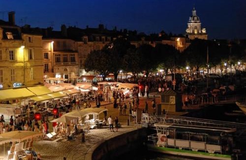 La Rochelle City Centre Hotel | Discover Family-Friendly Comfort at Hôtel de l'Océan