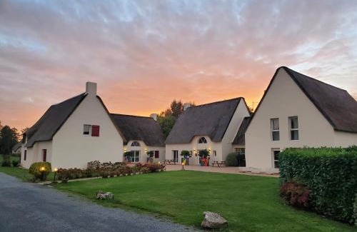 Saint-Lyphard Hotel | Oceanfront Hôtel de la Brière: Rated 9.2/10 and Pet Friendly