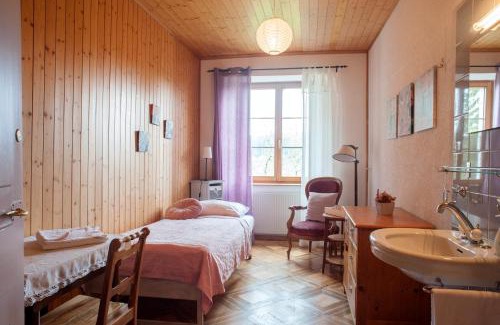 La Ferriere Hotel | Pet-Friendly Hôtel de la Chaux-d'Abel with Ocean Views