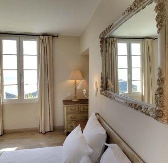 San-Martino-di-Lota Hotel | Relax at Hôtel de la Corniche with Ocean Views & Pool